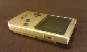 GameBoy Pocket Gold (02)